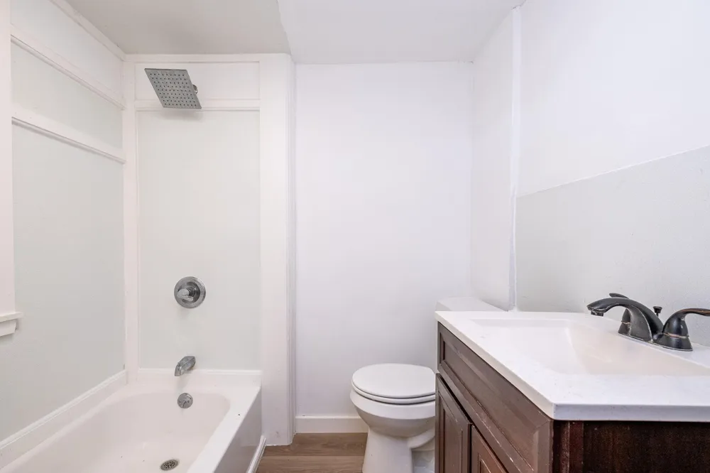 16167 Hauss Avenue Eastpointe City, MI 48021