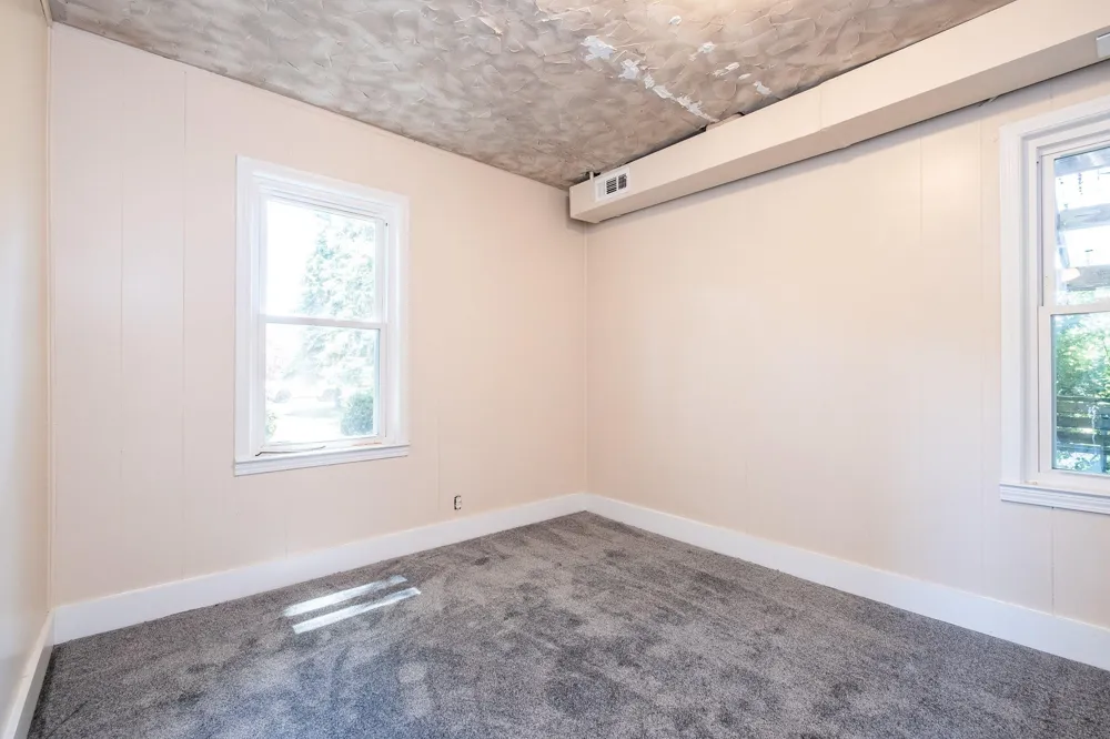 16167 Hauss Avenue Eastpointe City, MI 48021