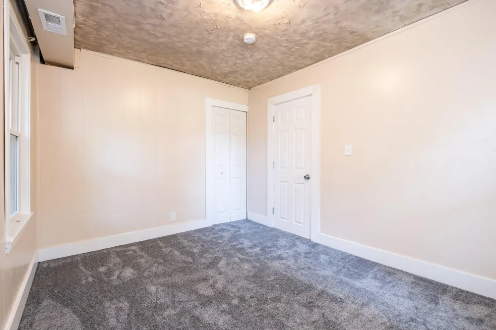 16167 Hauss Avenue Eastpointe City, MI 48021