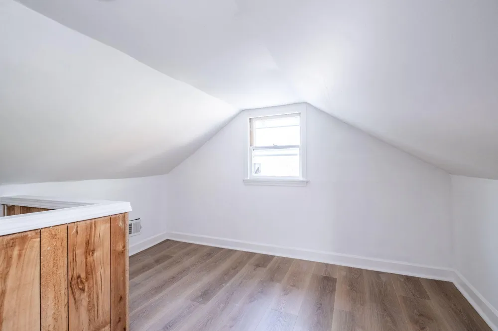 16167 Hauss Avenue Eastpointe City, MI 48021