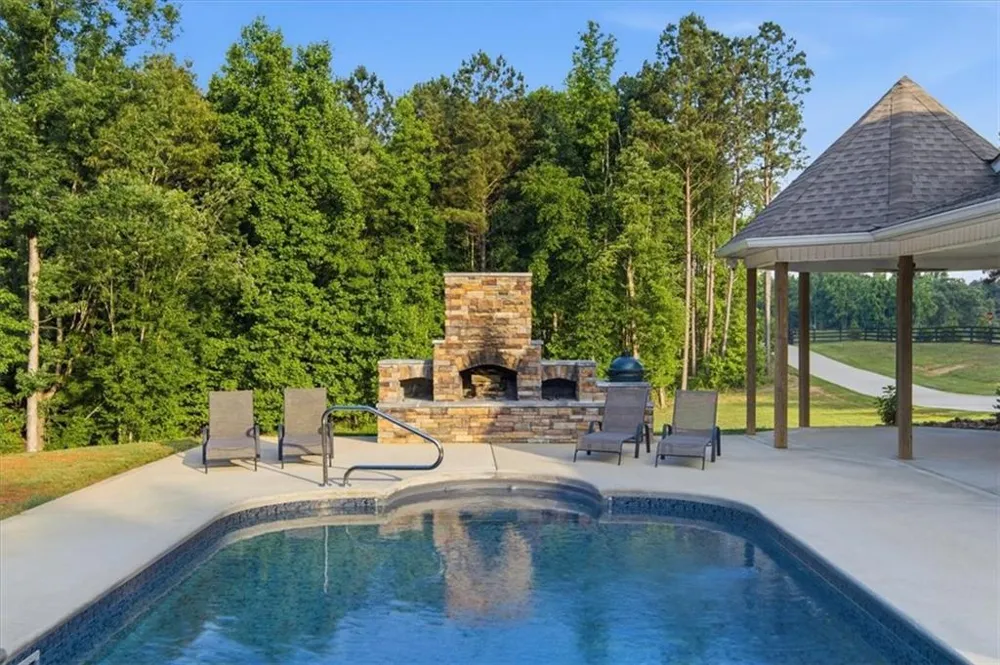 1950 E Church Road Buchanan, GA 30113