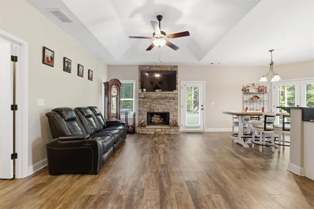 1950 E Church Road Buchanan, GA 30113