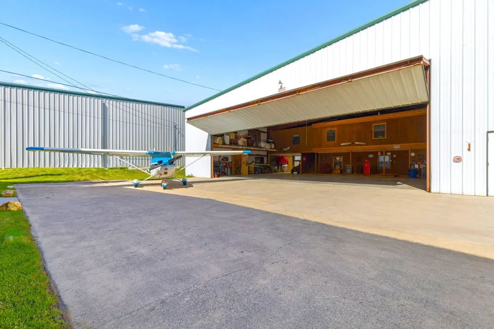 832 Aviator Drive