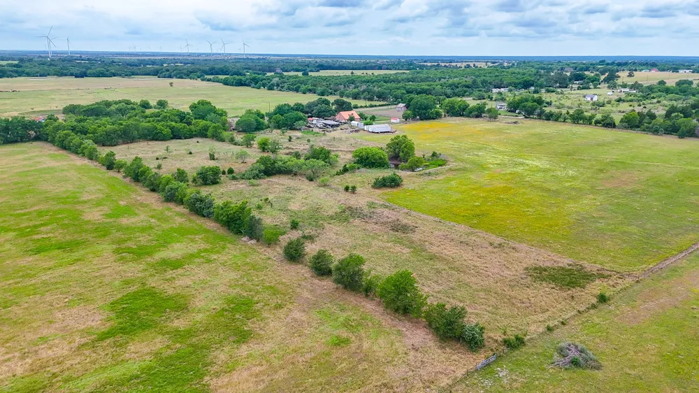 8365 Fm 642 Purdon, TX 76679