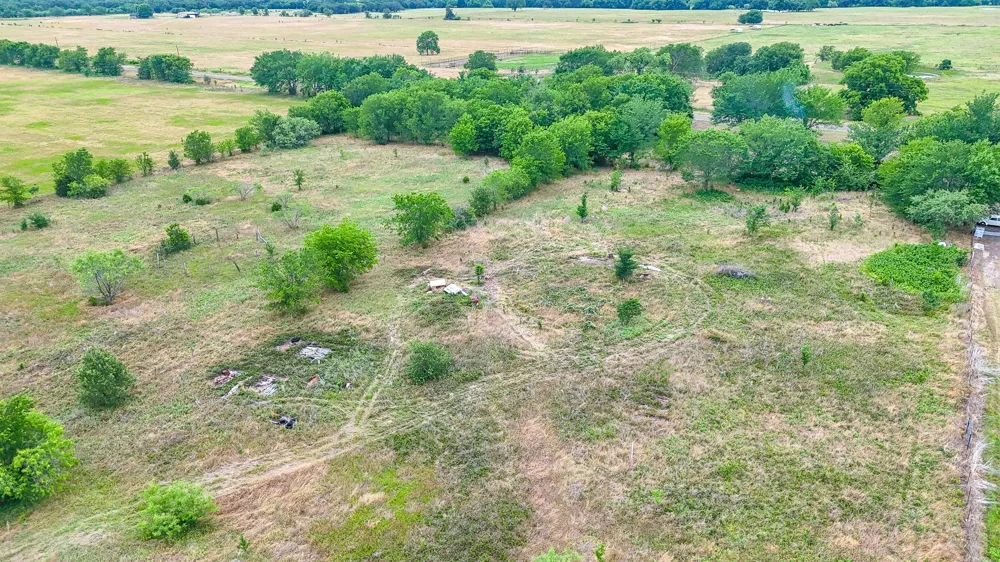 8365 Fm 642 Purdon, TX 76679