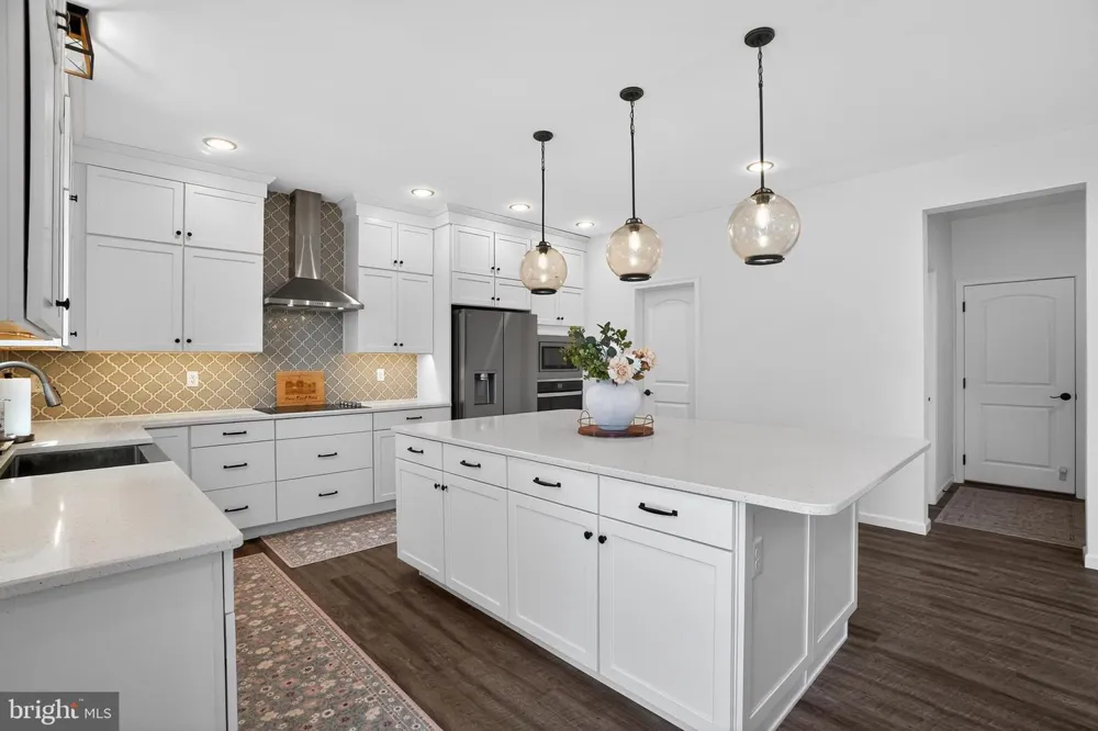 1059 SMYTH LANE Pennsburg, PA 18073