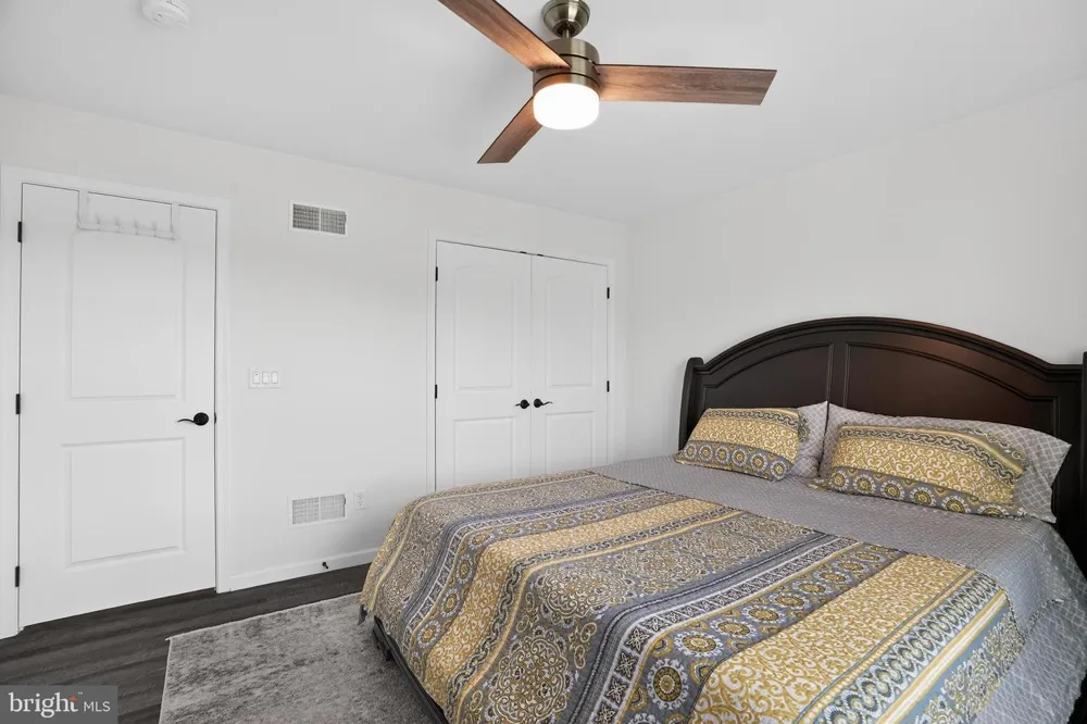 1059 SMYTH LANE Pennsburg, PA 18073