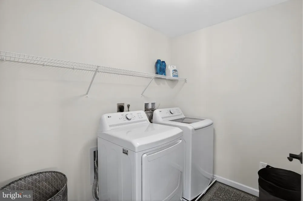 1059 SMYTH LANE Pennsburg, PA 18073