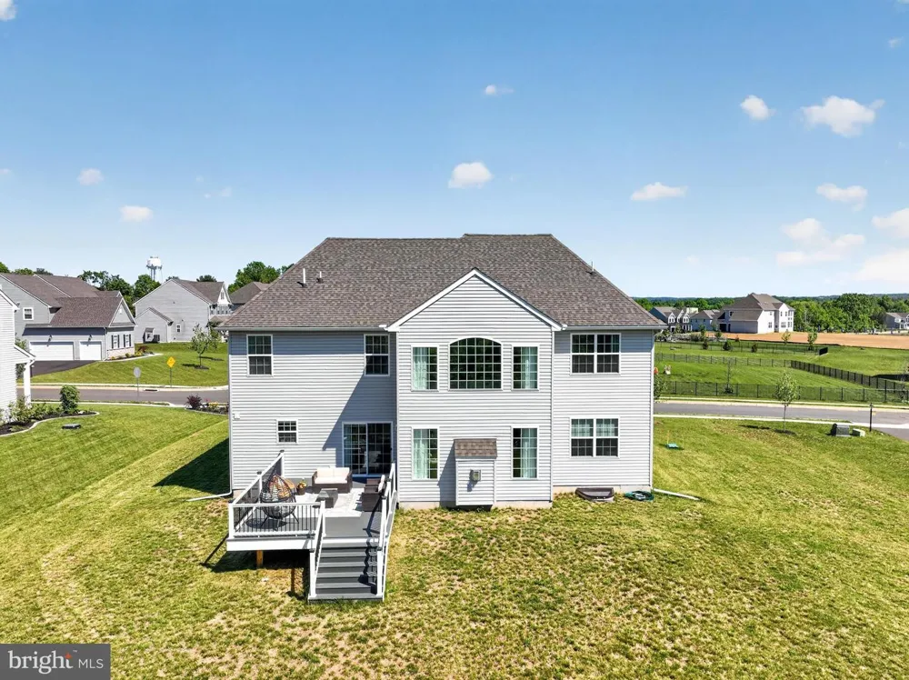 1059 SMYTH LANE Pennsburg, PA 18073