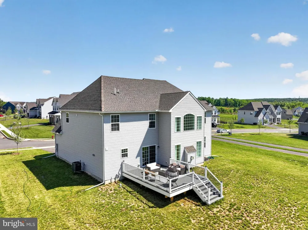 1059 SMYTH LANE Pennsburg, PA 18073