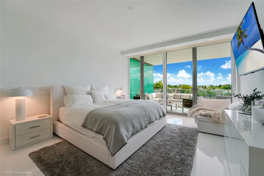350 Ocean Dr #405N Key Biscayne, FL 33149