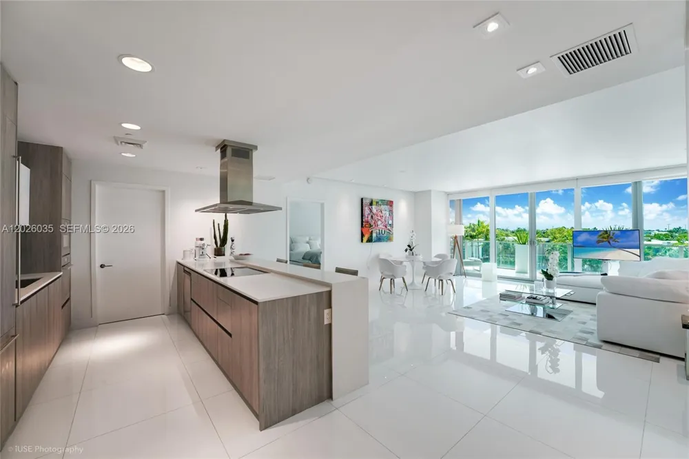 350 Ocean Dr #405N Key Biscayne, FL 33149