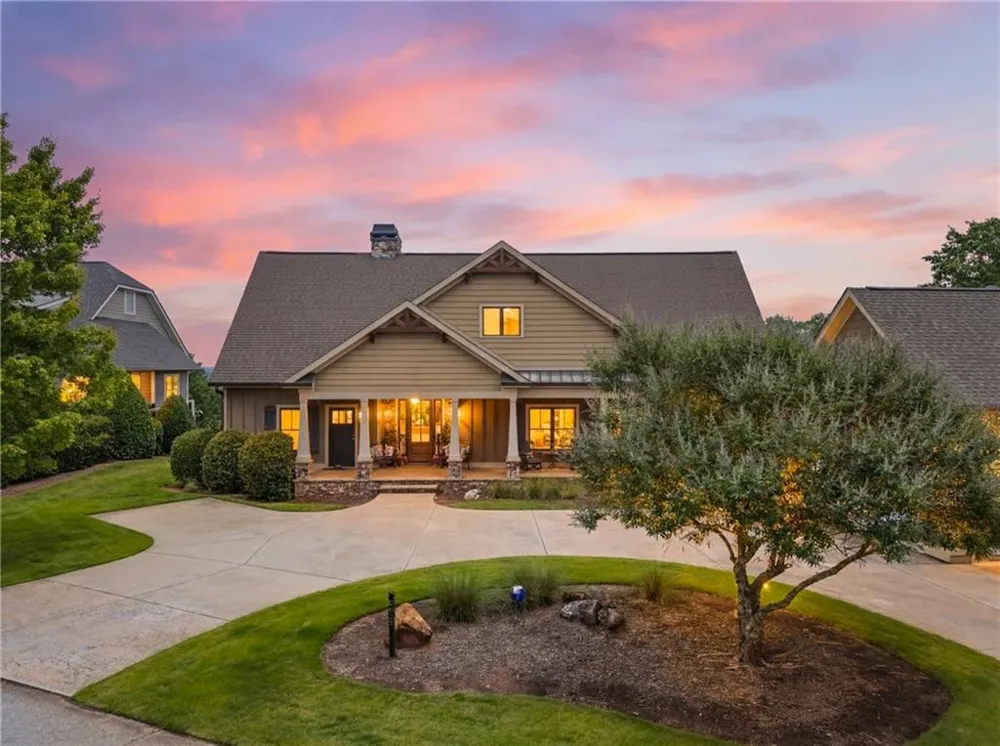 65 Cottage Lane Toccoa, GA 30577