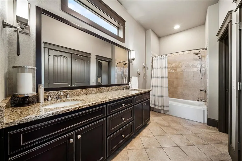 65 Cottage Lane Toccoa, GA 30577