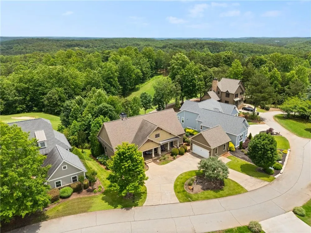 65 Cottage Lane Toccoa, GA 30577