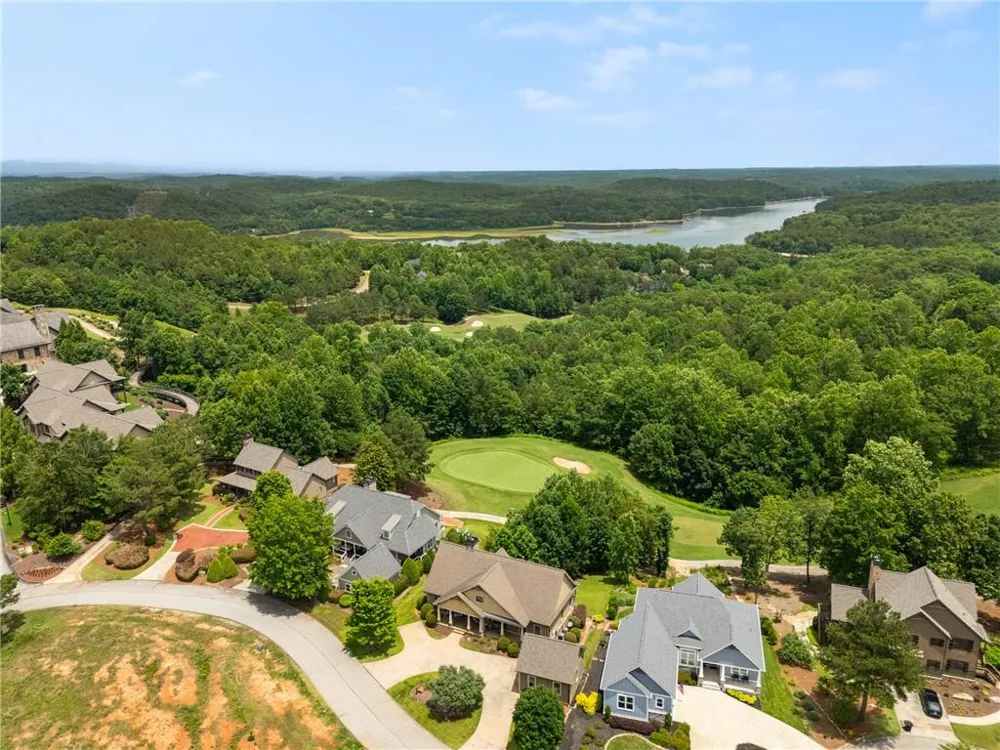 65 Cottage Lane Toccoa, GA 30577