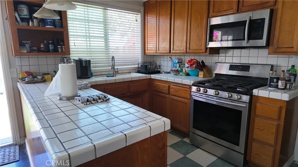 6032 Oliva Avenue Lakewood, CA 90712