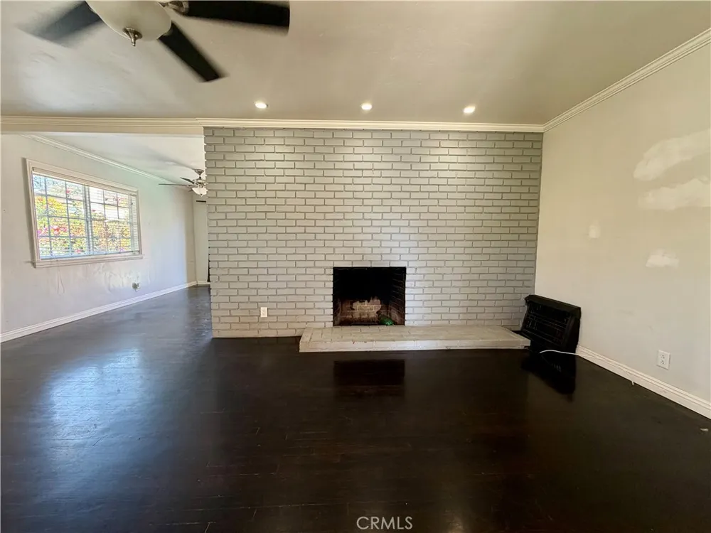 6032 Oliva Avenue Lakewood, CA 90712