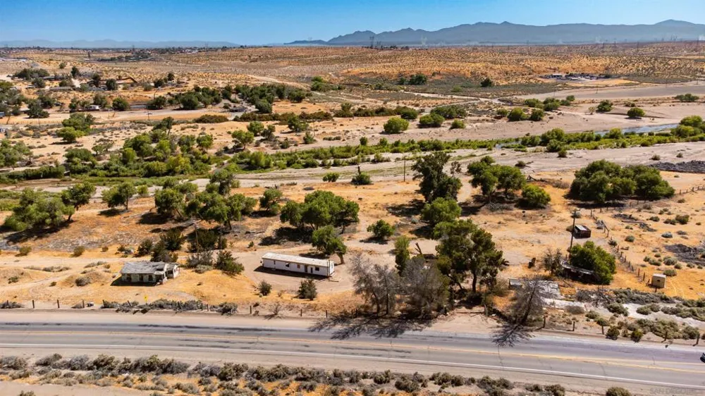 17930 National Trails Hwy Oro Grande, CA 92368