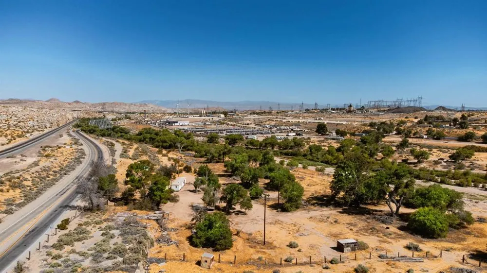 17930 National Trails Hwy Oro Grande, CA 92368