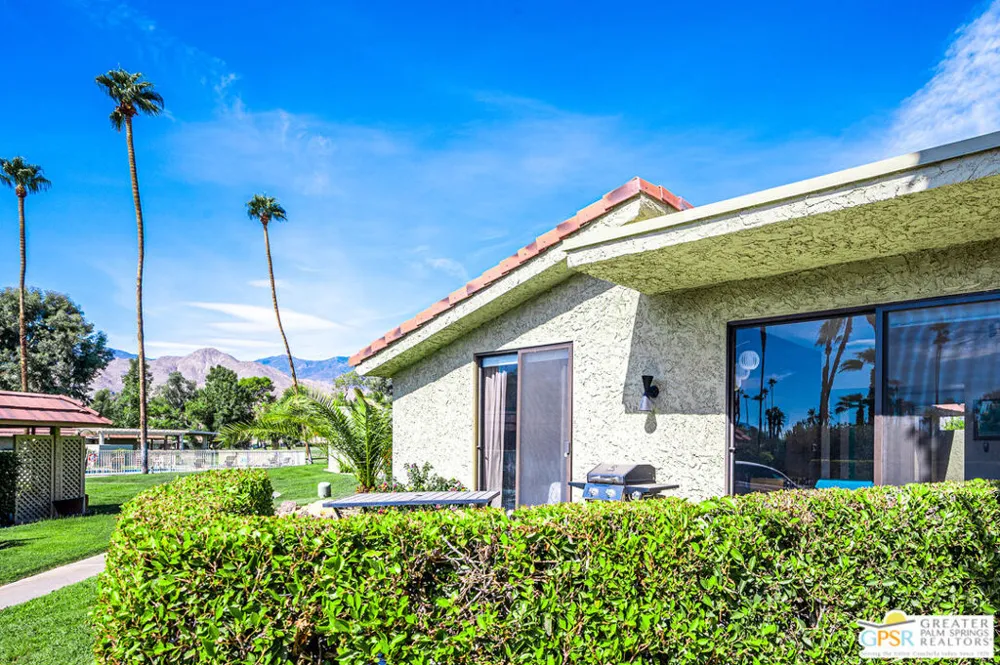35436 Calle Solana Cathedral City, CA 92234