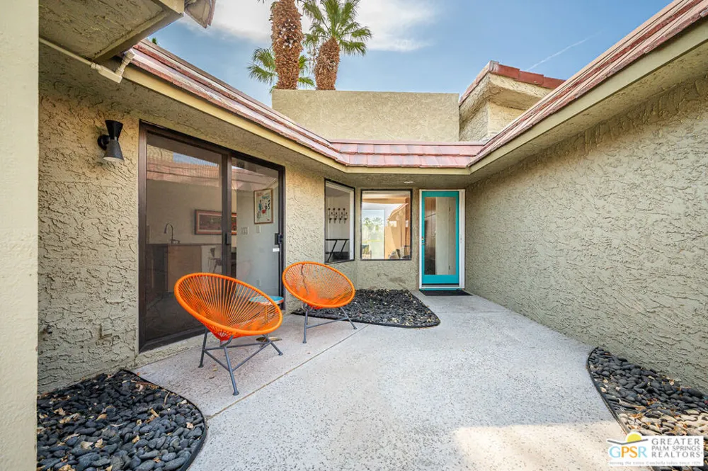 35436 Calle Solana Cathedral City, CA 92234