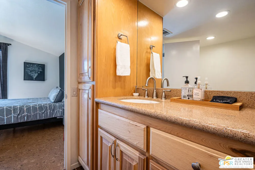 35436 Calle Solana Cathedral City, CA 92234