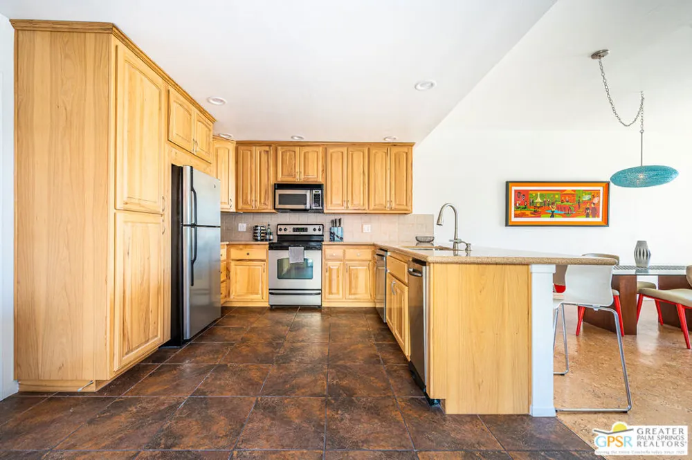 35436 Calle Solana Cathedral City, CA 92234