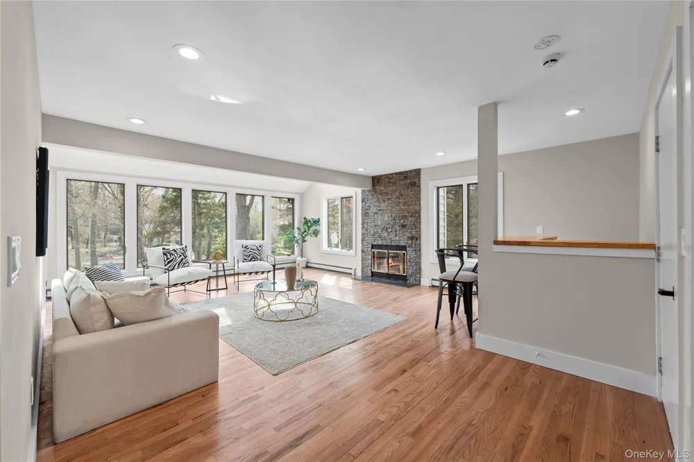 3 Indian Valley Road East Setauket, NY 11733