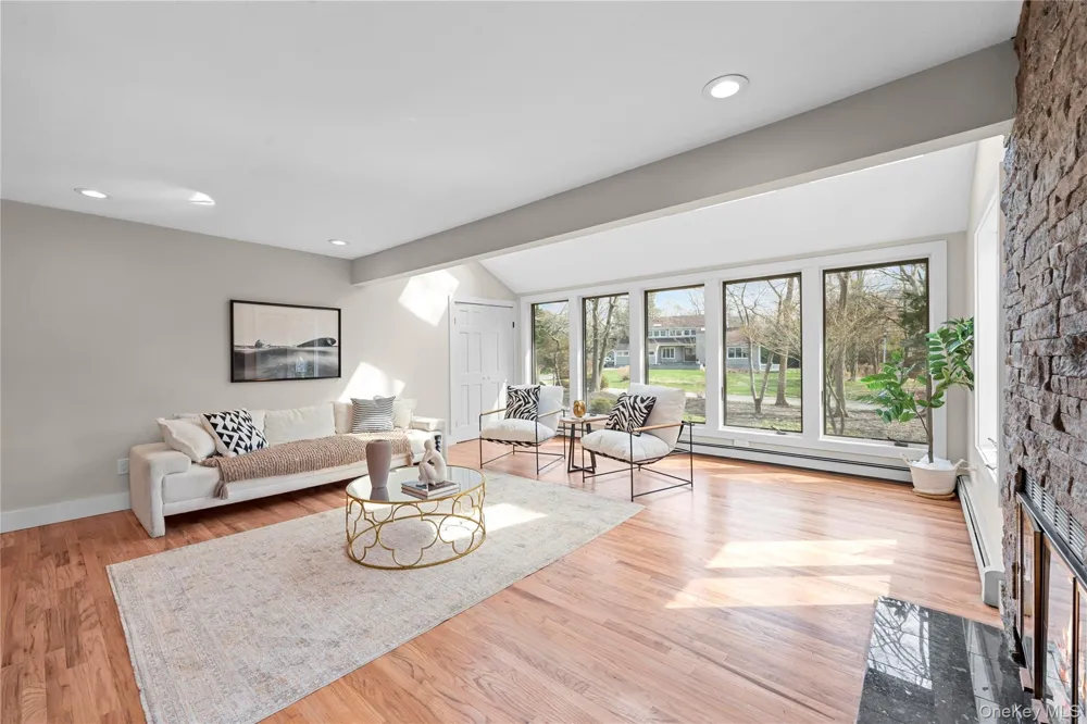 3 Indian Valley Road East Setauket, NY 11733