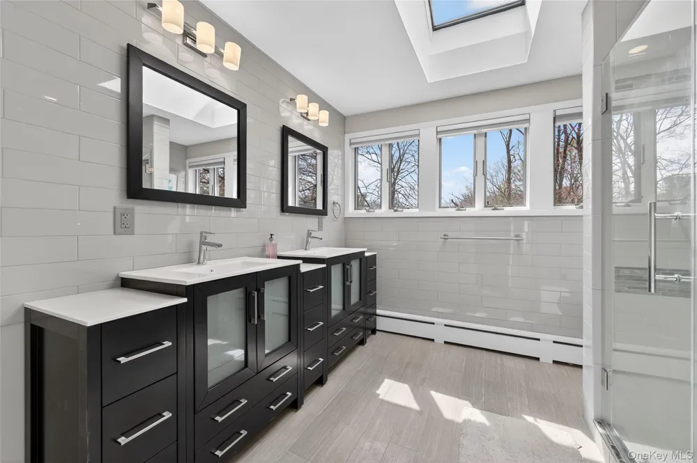 3 Indian Valley Road East Setauket, NY 11733
