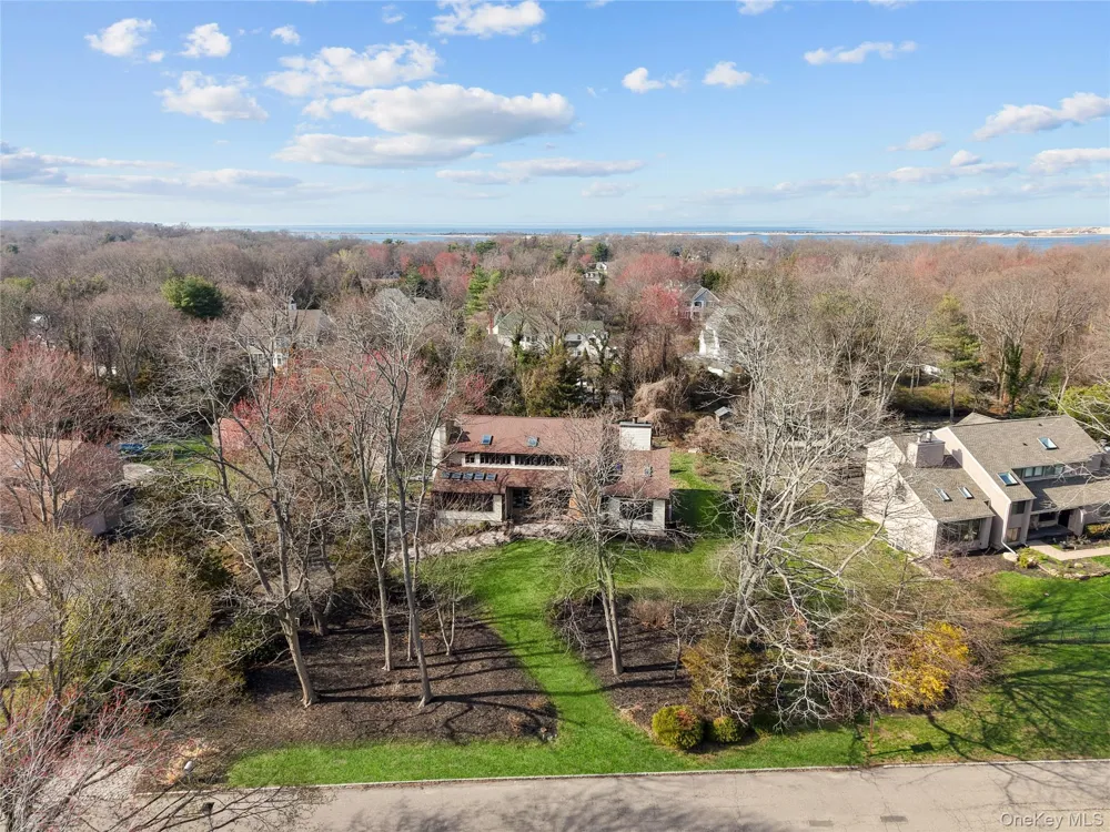 3 Indian Valley Road East Setauket, NY 11733