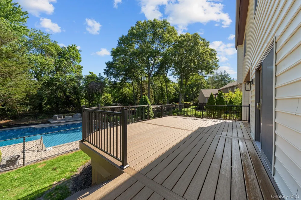 3 Indian Valley Road East Setauket, NY 11733