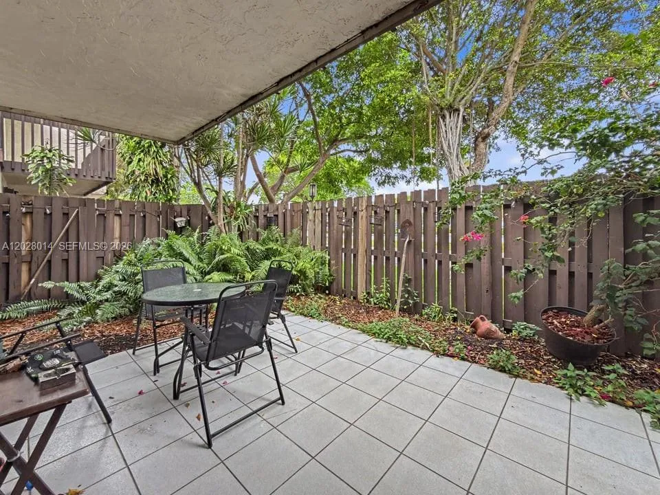 11105 SW 132nd Ct #11-4 Miami, FL 33186