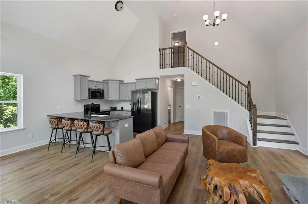 686 SweetWater Road Boomer, NC 28606