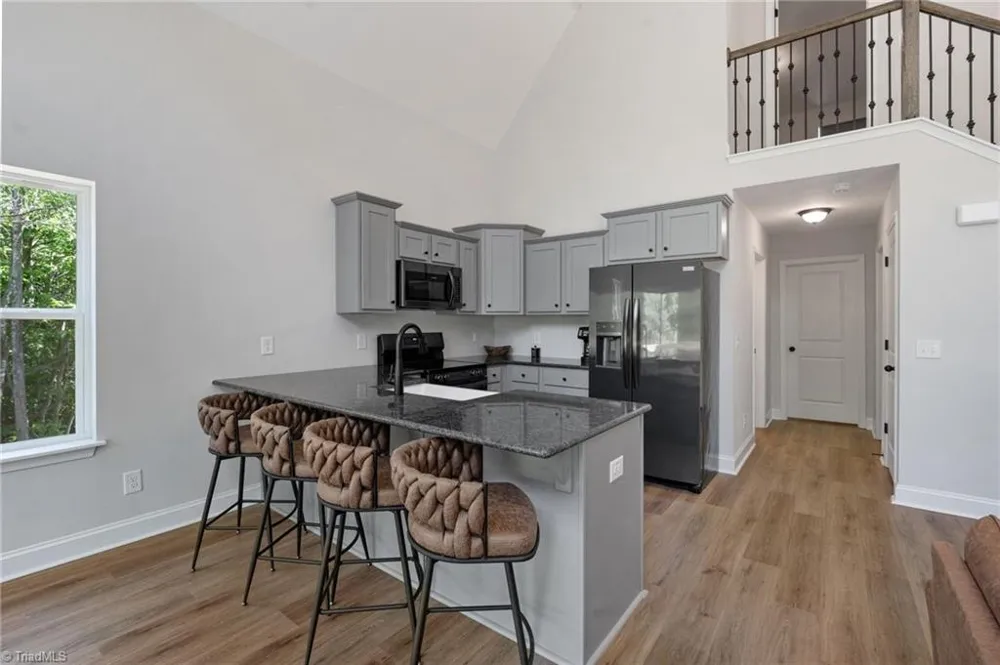 686 SweetWater Road Boomer, NC 28606