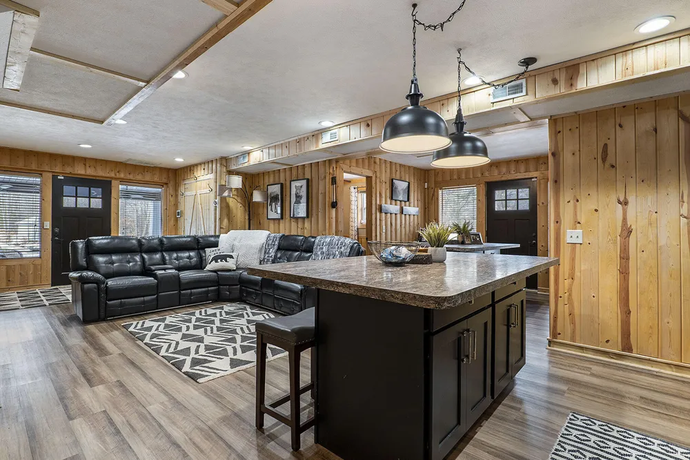 8851 E 8 Mile Road Dover Township, MI 49656