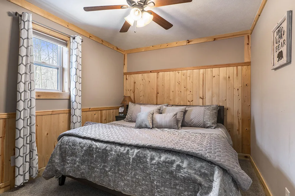 8851 E 8 Mile Road Dover Township, MI 49656