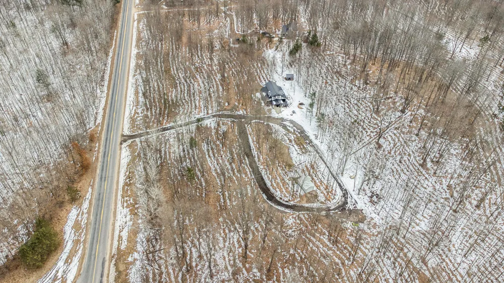 8851 E 8 Mile Road Dover Township, MI 49656