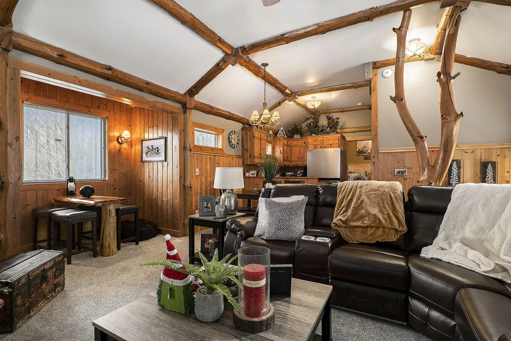 8851 E 8 Mile Road Dover Township, MI 49656