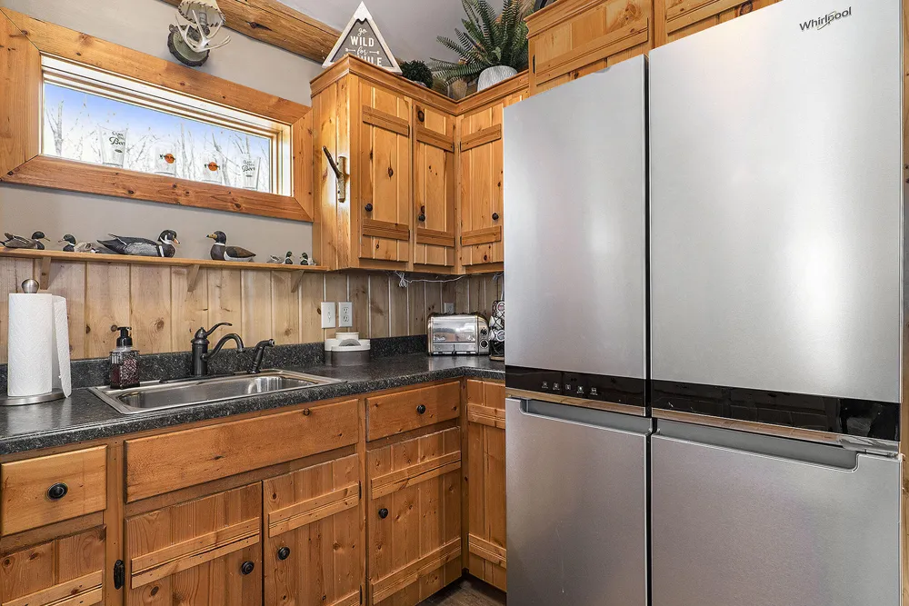 8851 E 8 Mile Road Dover Township, MI 49656