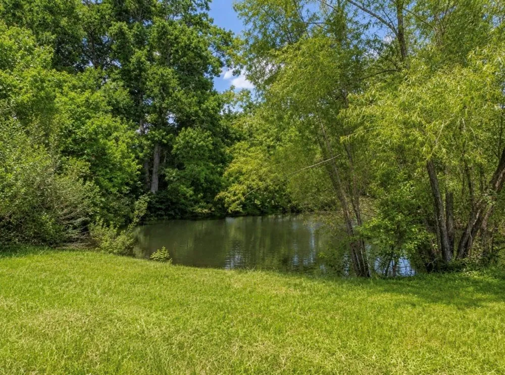 729 County Road 4040 Crockett, TX 75835