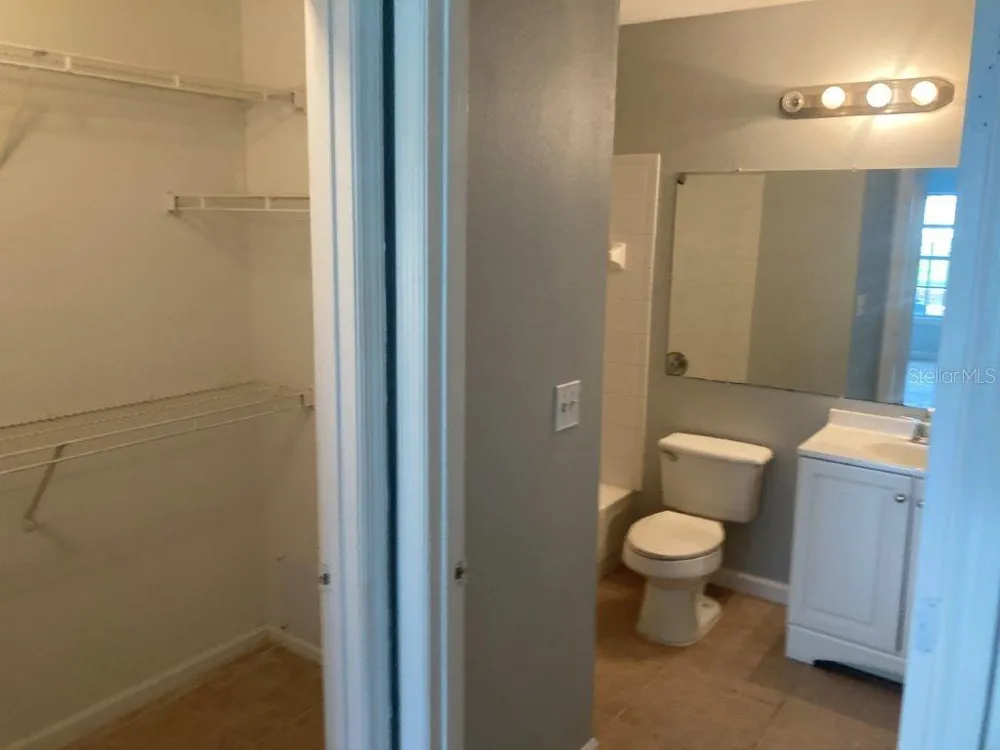 4352 S KIRKMAN ROAD #1211 Orlando, FL 32811