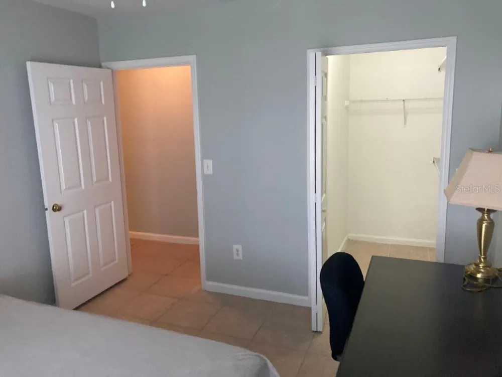 4352 S KIRKMAN ROAD #1211 Orlando, FL 32811