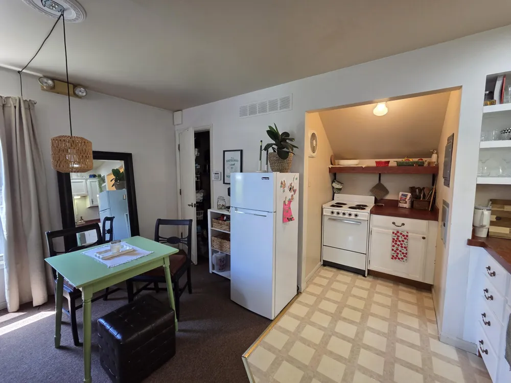 963 W Ann Arbor Trail #18b Plymouth, MI 48170