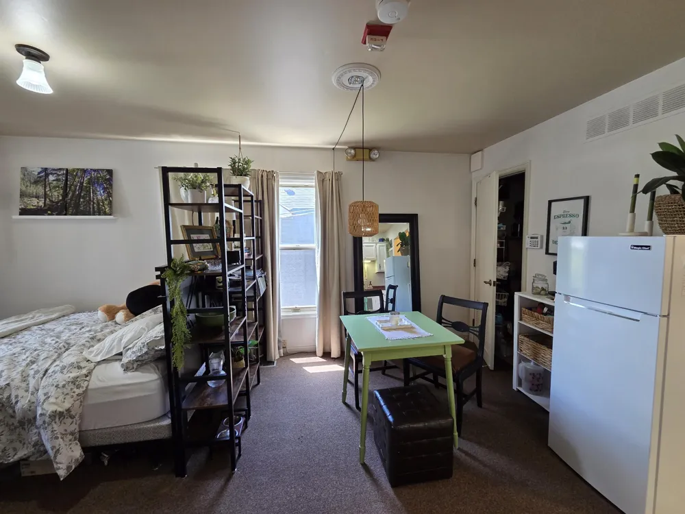 963 W Ann Arbor Trail #18b Plymouth, MI 48170