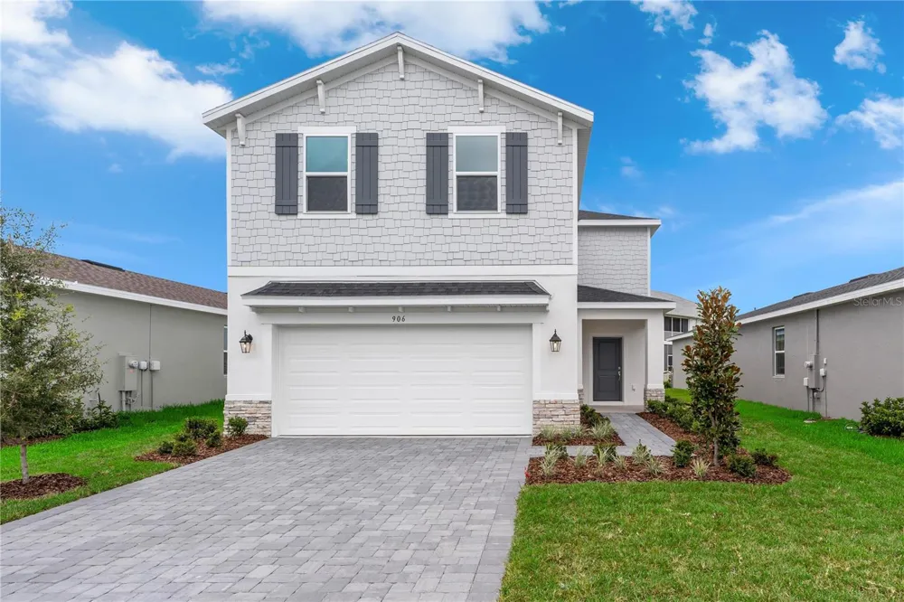 906 CASTLEFORD AVENUE Palm Bay, FL 32905