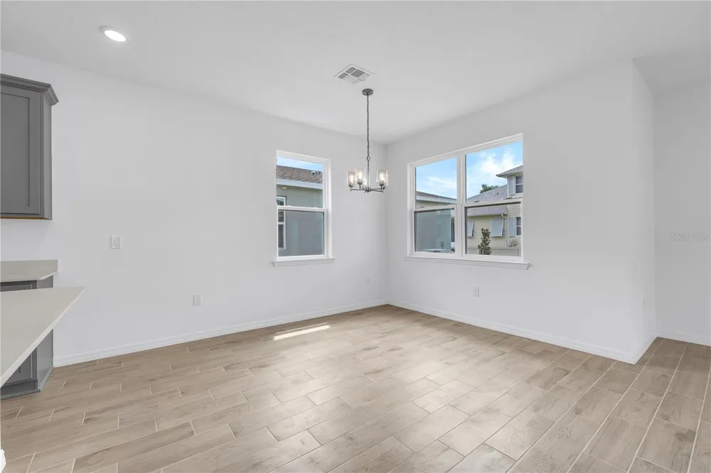 906 CASTLEFORD AVENUE Palm Bay, FL 32905