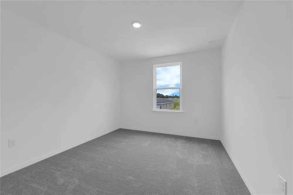 906 CASTLEFORD AVENUE Palm Bay, FL 32905