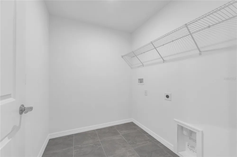 906 CASTLEFORD AVENUE Palm Bay, FL 32905